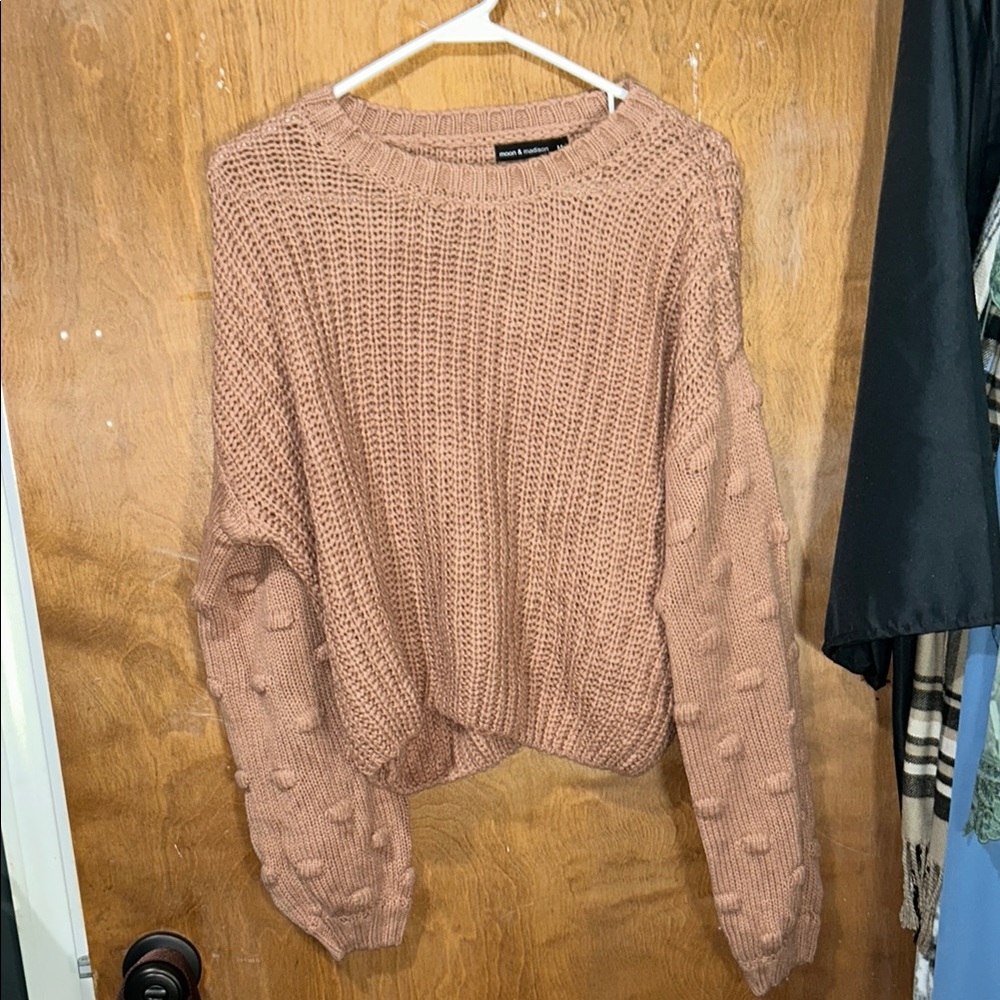 Moon & Madison Pink Crew Neck Sweater with Chunky Knit